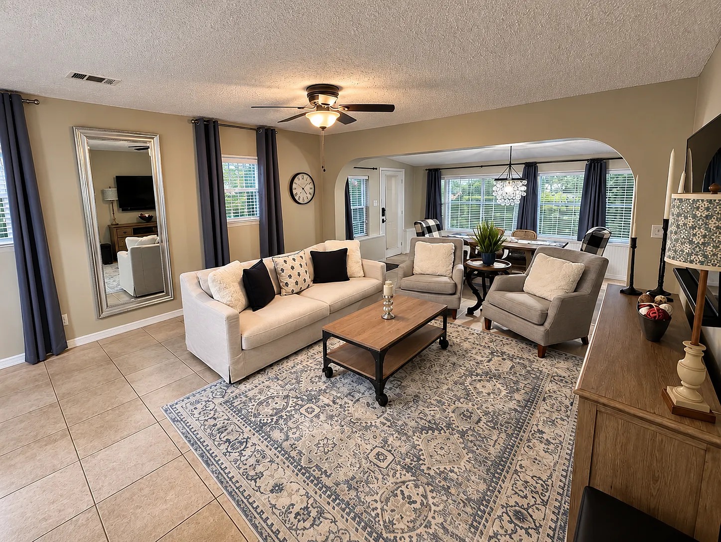 3 bed, 1250 sqft, $2,750 — Photo 4