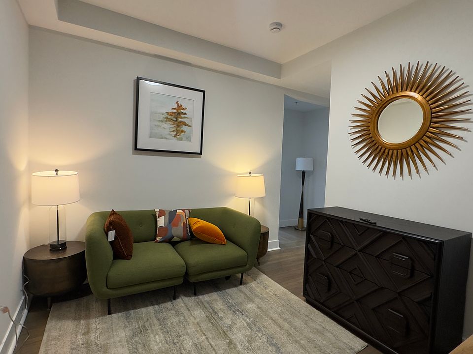 1st image of 79 Park Dr #5