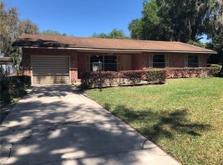 201 W Lady Lake Blvd, Lady Lake, FL 32159