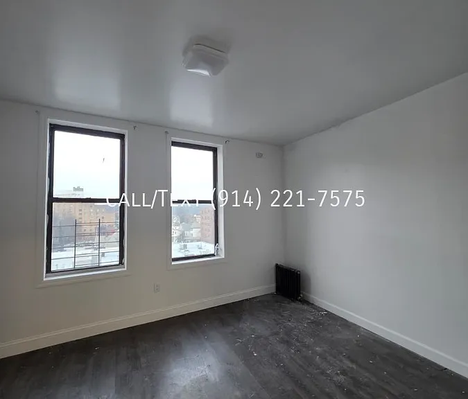 490 S Broadway #5 — Photo 1