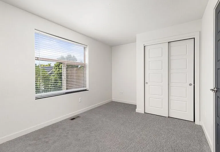 10334 E 29th Dr — Photo 19
