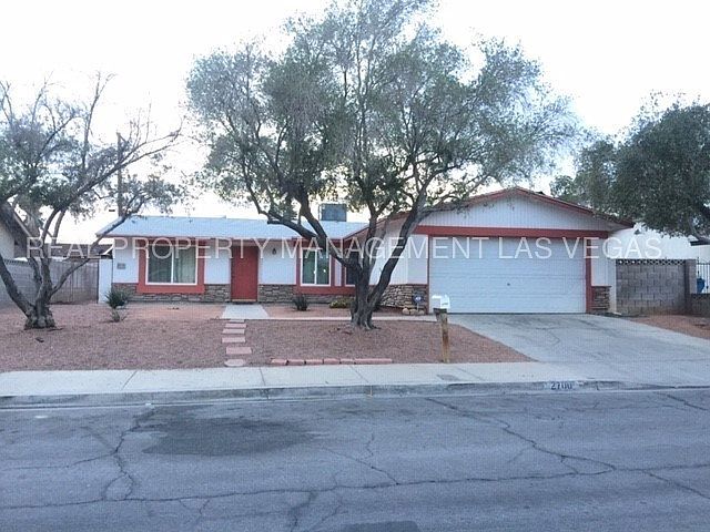 2nd image of 2700 Sierra Madre Dr