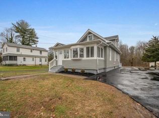 14 Sewell St, Glassboro, NJ 08028