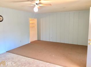 2982 Davis Rd, Rocky Face, GA 30740