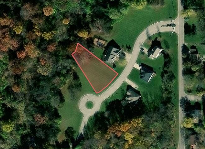 1st image of 9 Hidden Grove Ln