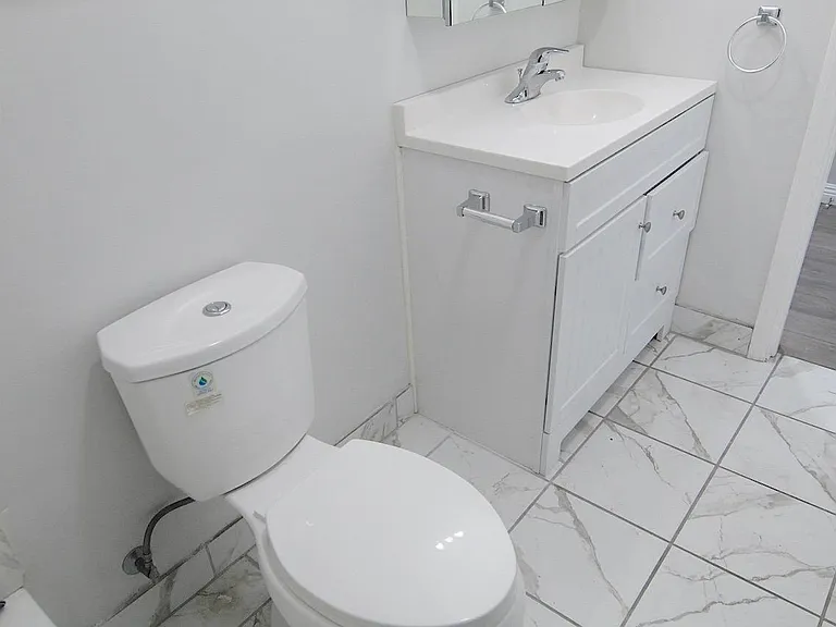 3247 W Century Blvd #8 — Photo 20