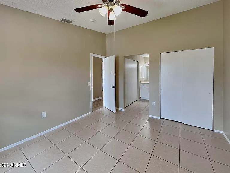 8907 W Roma Ave — Photo 7