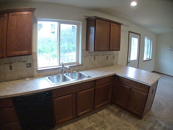 Example of cabinet package