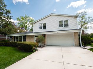 3909 Crestwood Dr, Northbrook, IL