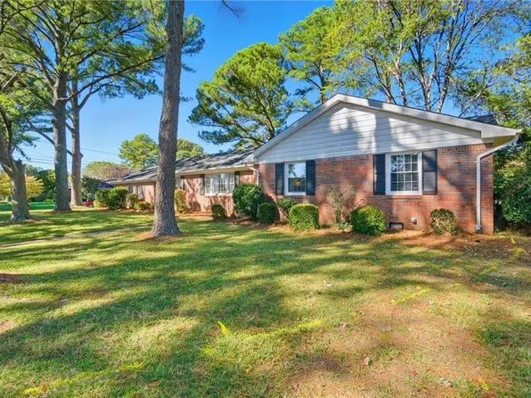 4604 Copperfield Rd, Virginia Beach, VA 23455