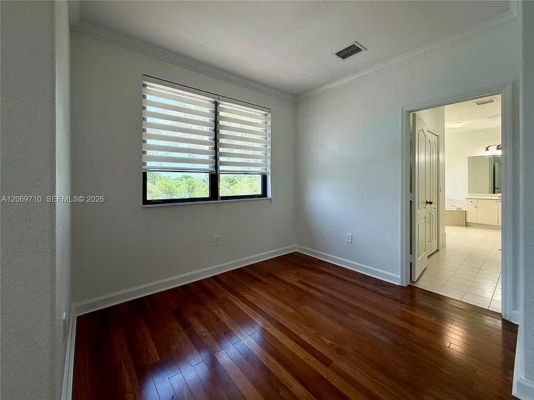 1764 SW 151st Pl — Photo 24