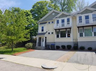 127 Knowles St, Providence, RI 02906