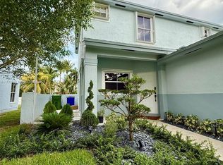201 NW 207th Ave, Pembroke Pines, FL 33029