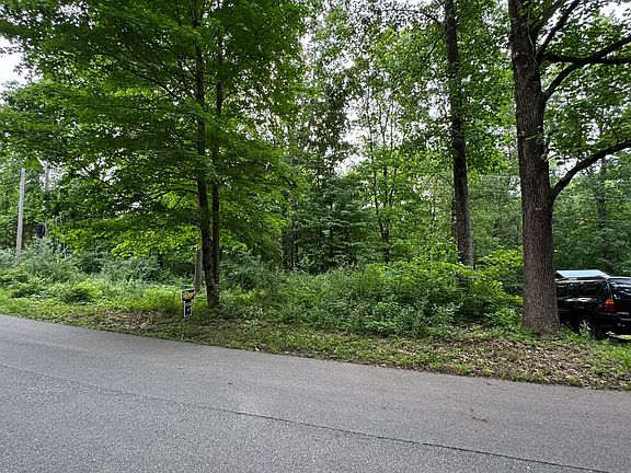 4th image of 7699 Grizzly Dr