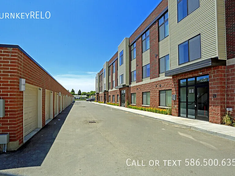 29039 Southfield Rd #112 — Photo 15