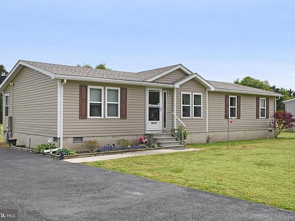 3rd image of 22270 Raven Cir