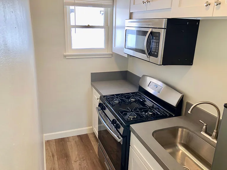 5242 E The Toledo — Photo 9