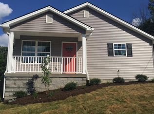 212 Webster Ave, Cynthiana, KY 41031