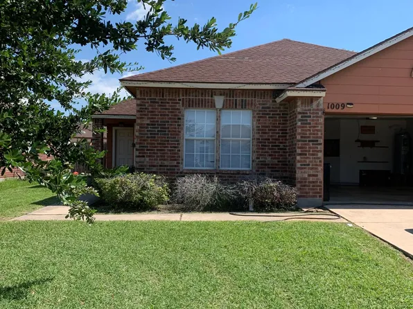 1009 Cupertino St, Portland, TX 78374