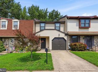 909 Clover Pl, Warminster, PA 18974