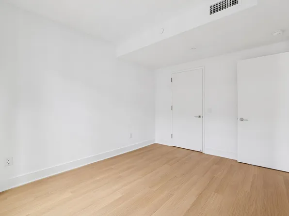 499 President Street image 14 of 35