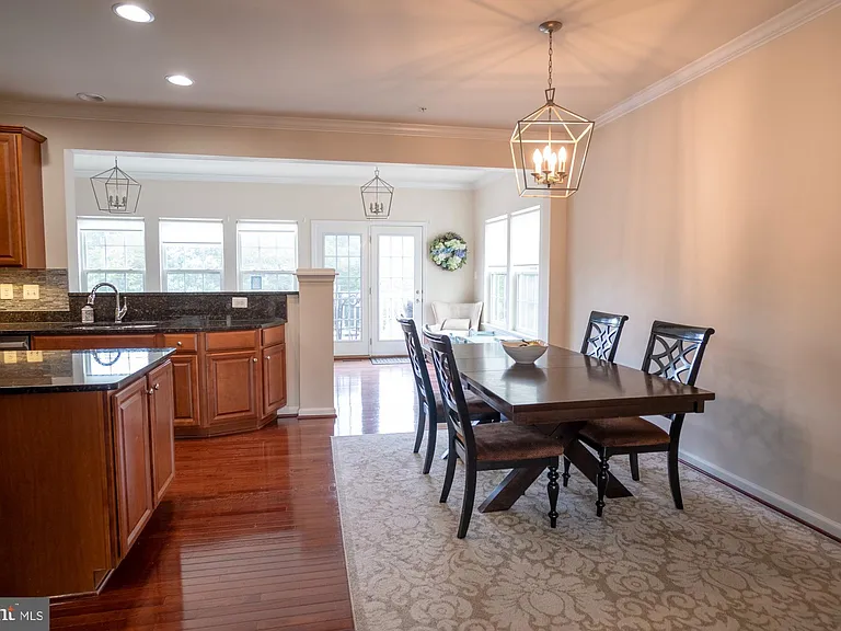3827 Cullingworth Rd — Photo 6