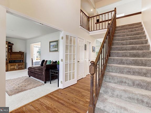 3rd image of 3520 Honey Locust Ct