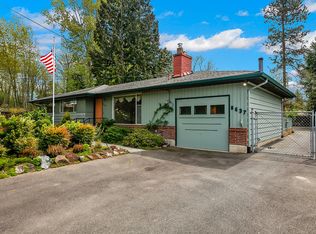 8637 NE 157th St, Kenmore, WA 98028