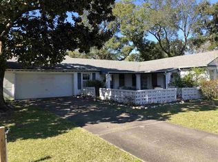 960 Spanish Moss Dr, Pensacola, FL 32506