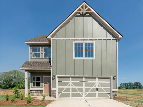 18 Heartland Blvd, Fort Mitchell, AL 36856
