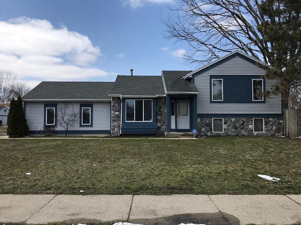 1st image of 791 Hardwick St SE