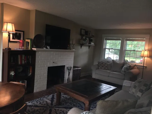673 E Fillmore Ave, East Aurora, NY 14052