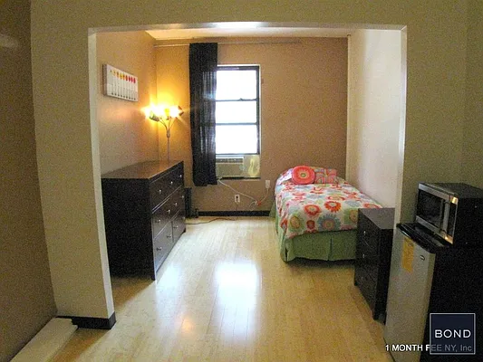 Rented by Bond New York | media 9