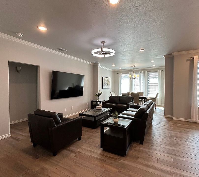 1st image of 2032 Twin Falls Dr