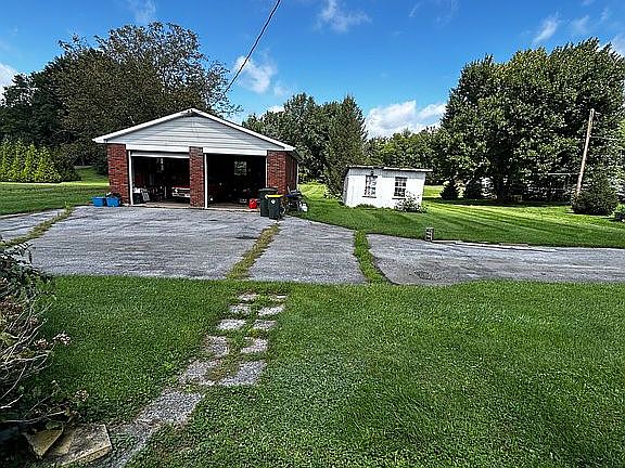 4th image of 7271 Cetronia Rd