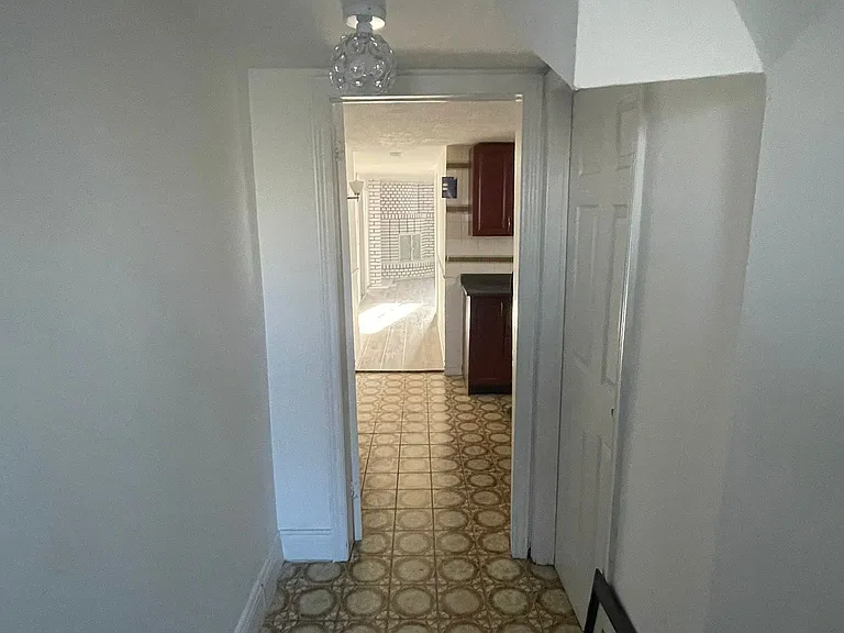 7292 Redfox Rd — Photo 12
