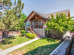 2159 SW 36th Ct, Redmond, OR 97756