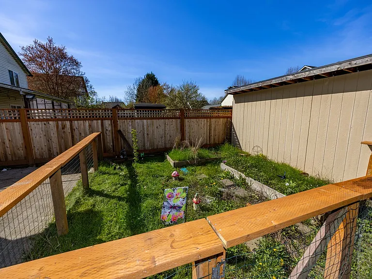618 NW 27th Ave — Photo 5