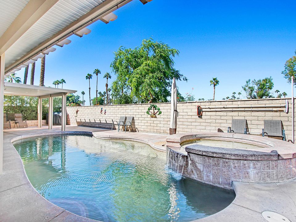 2nd image of 81142 Las Colinas Ave