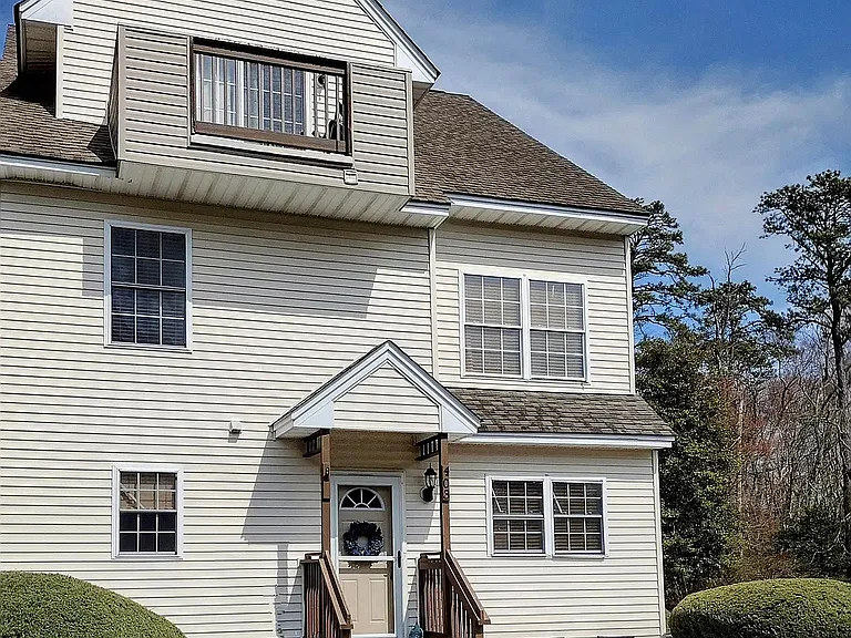 403 Jonathon Ct #403 — Photo 8