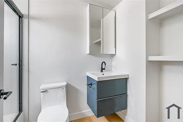 266 S Park View St — Photo 17