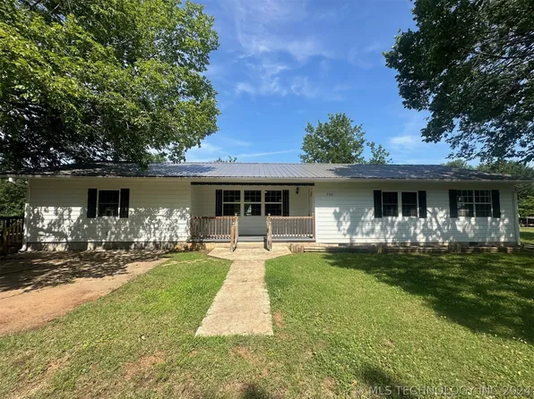 200 SE 1st St, Red Oak, OK 74563