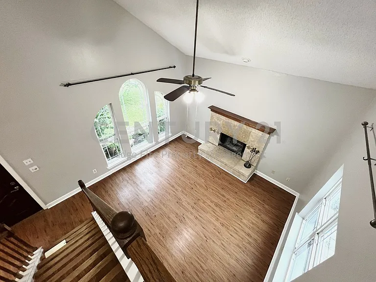 4460 Junction Dr — Photo 3
