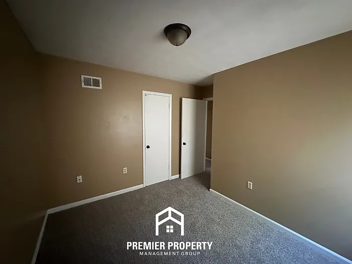 5337 Yale Rd — Photo 19