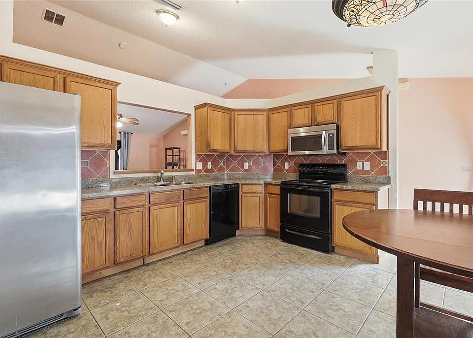 502 S Dixie Dr, Howey In The Hills, FL 34737 | MLS #O6370753 | Zillow