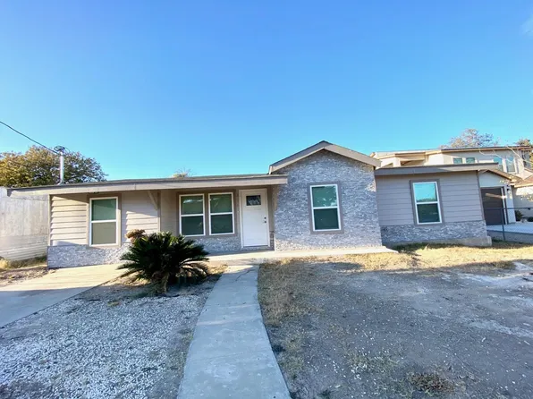 304 E 11th St, Del Rio, TX 78840