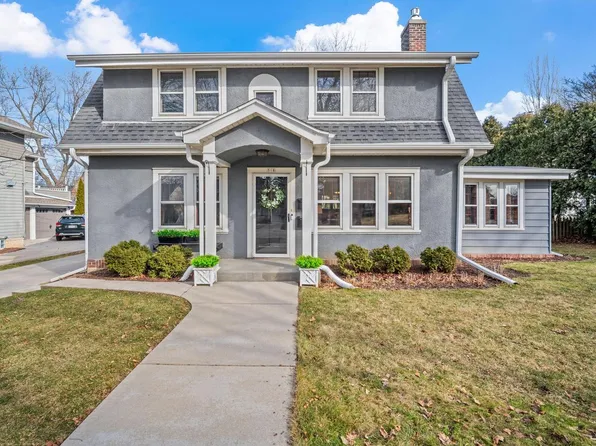 518 North 67th STREET, Wauwatosa, WI 53213