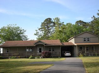 6713 Sound Side Rd, Columbia, NC 27925