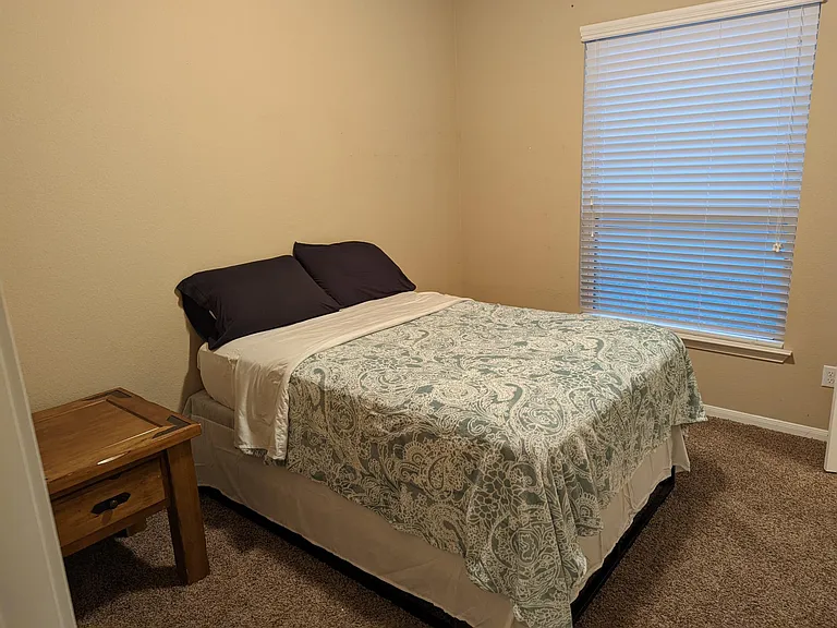 5715 Drury Ln — Photo 9