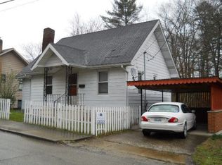 157 Baker Ave, Hazard, KY 41701